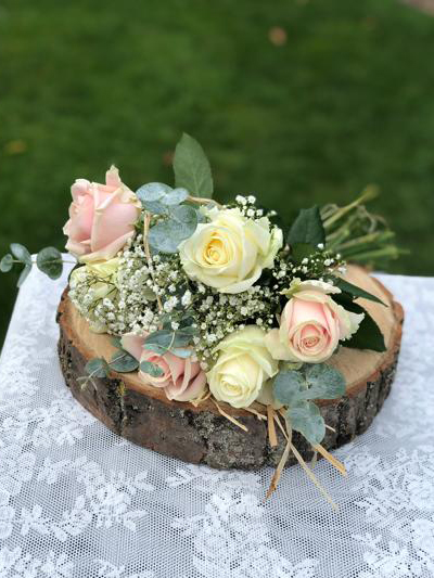 Stichting Happy Flower boeket op hout