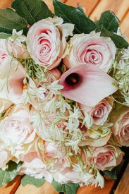 Bestel een bruidsboeket bloemen bij Happy Flower Noordwijkerhout